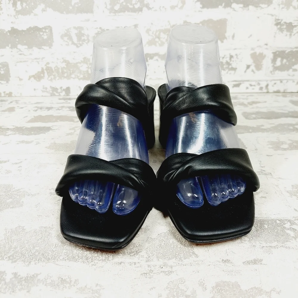 NEW Matisse Carmella Black Leather Slip On Block Heeled Sandals K276